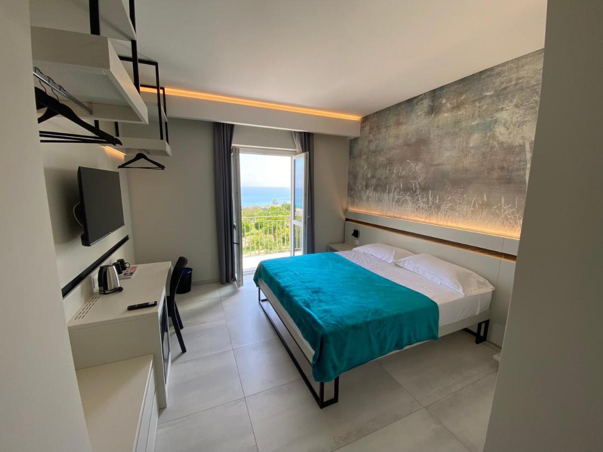 Aether Suites Tropea - Free Private Parking Экстерьер фото