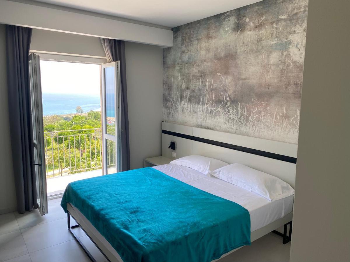 Aether Suites Tropea - Free Private Parking Экстерьер фото